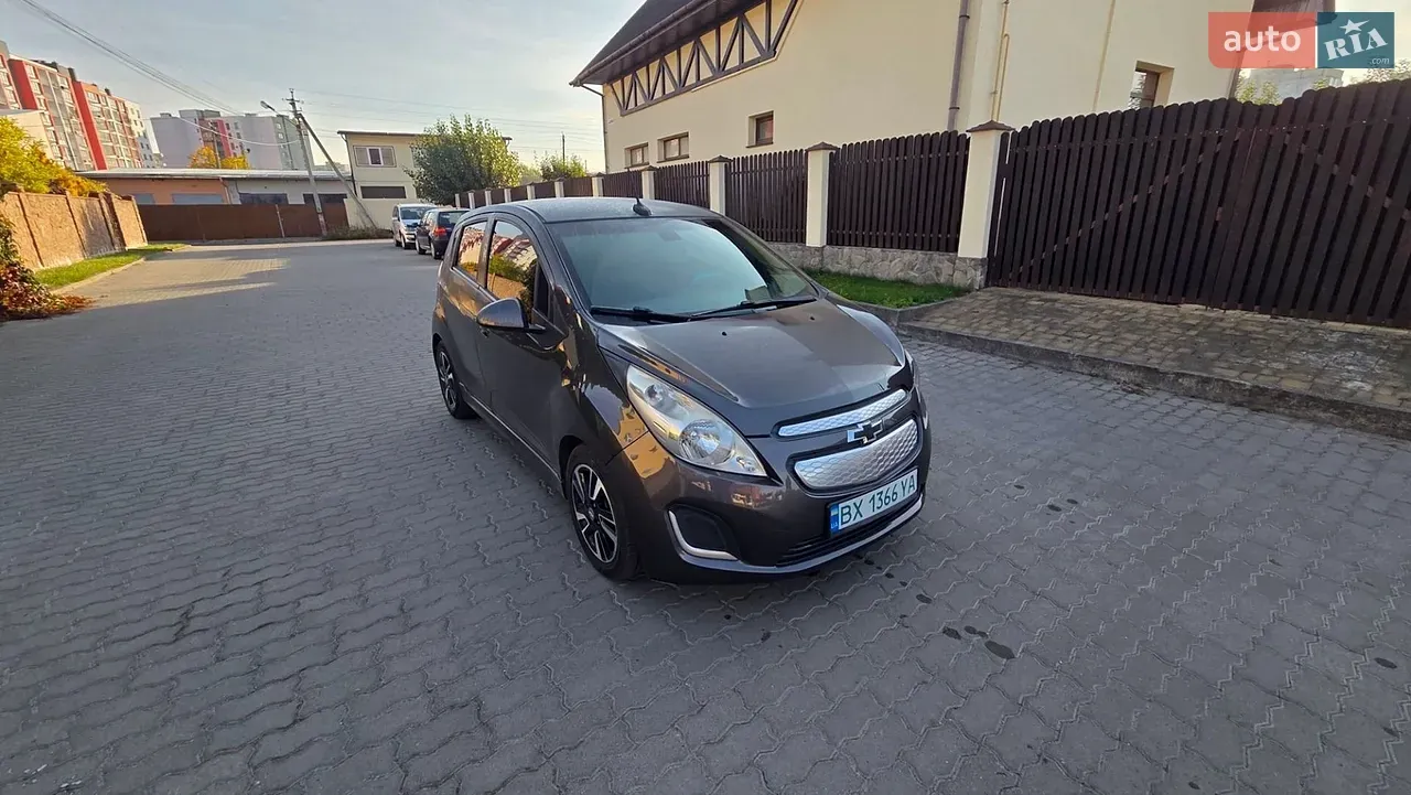 Chevrolet Spark Ev 2014 photo 4
