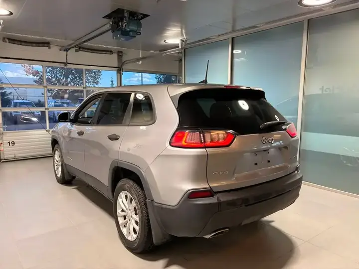 Jeep Cherokee 2020 photo 4