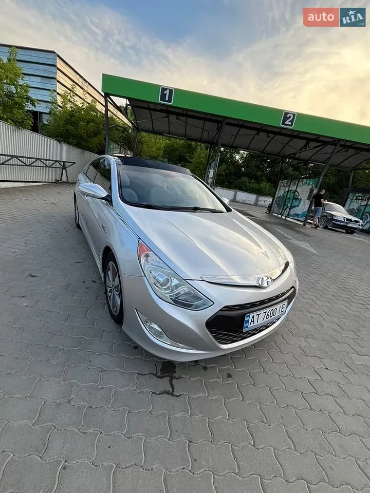 Hyundai Sonata