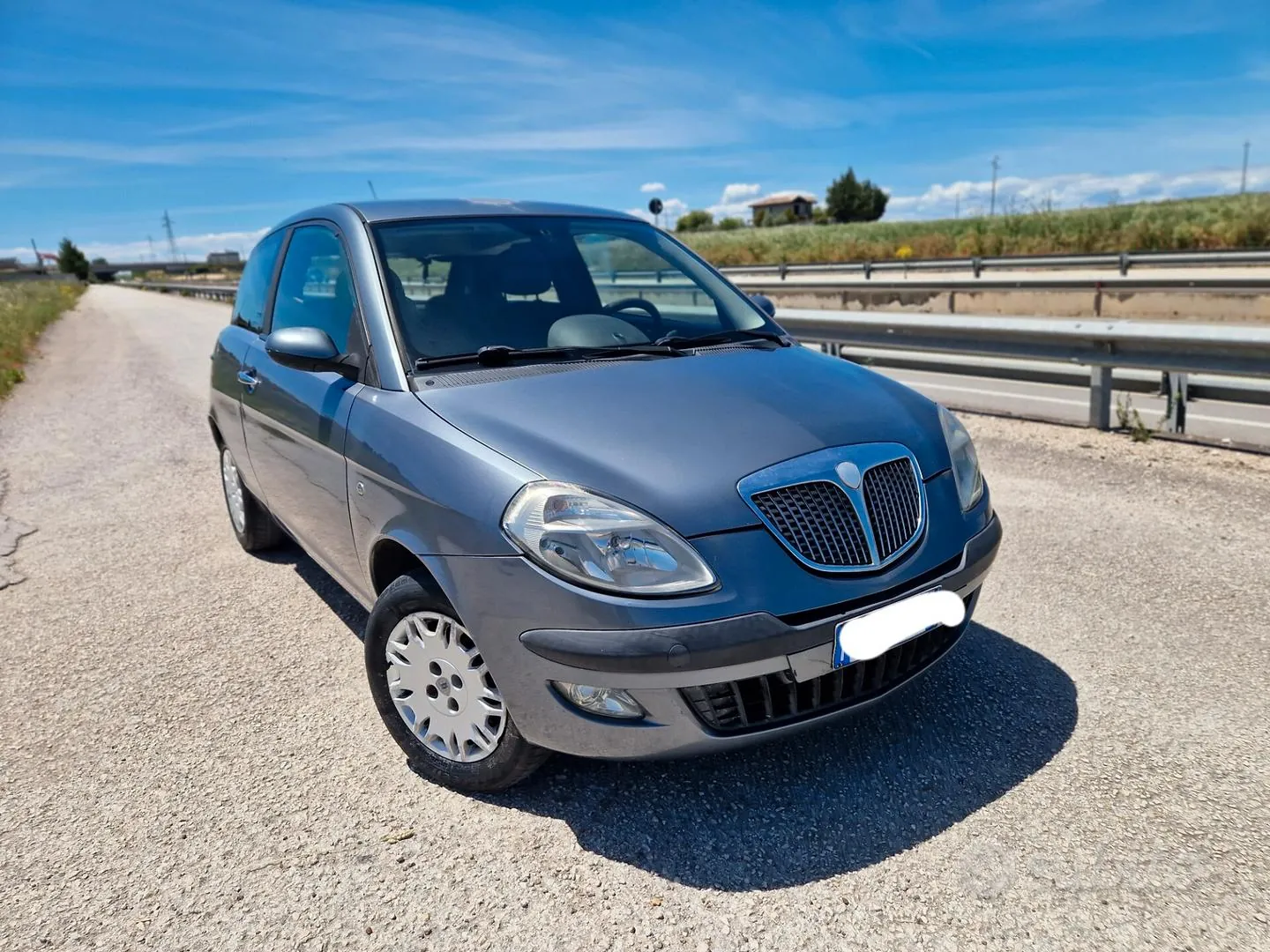 Lancia Ypsilon