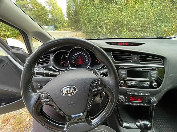 Kia Ceed 2014 photo 4