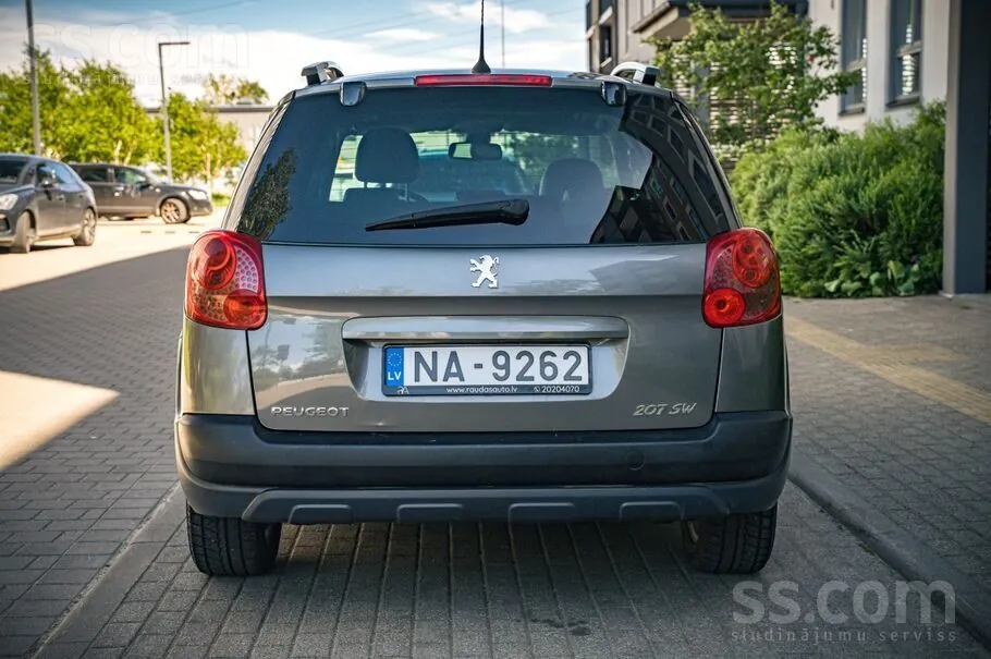 Peugeot 207 2008 photo 5