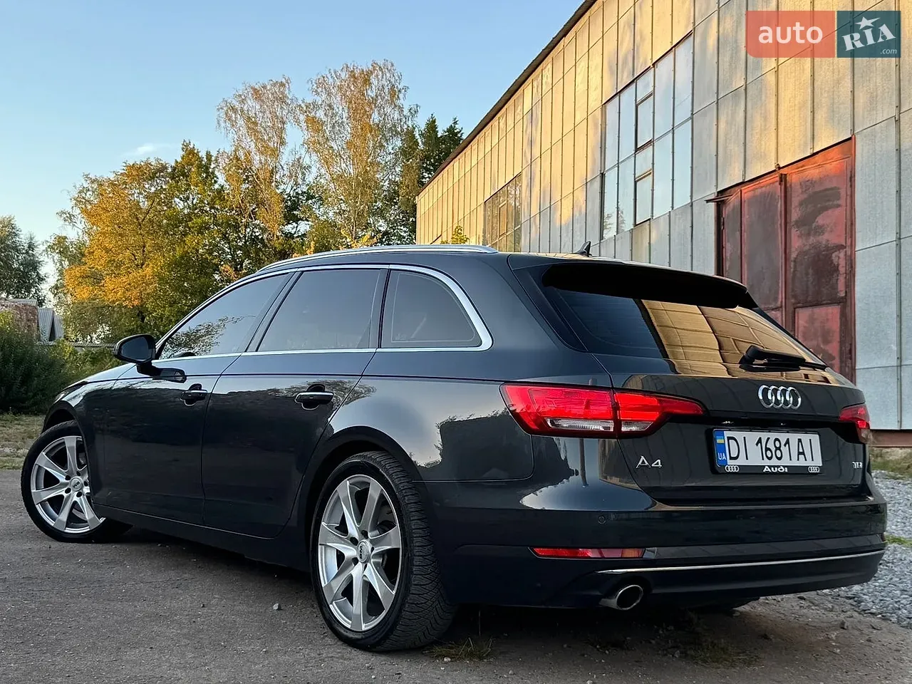 Audi A4 2016 photo 4