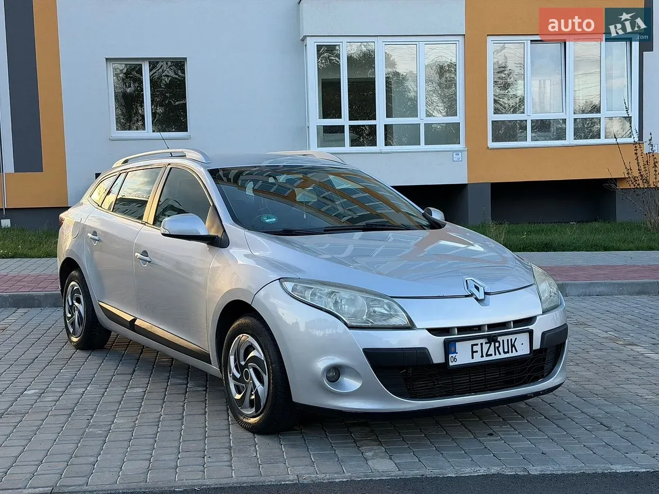 Renault Megane 2010 photo 2