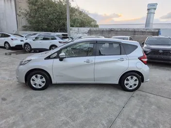 Nissan Note 2021 photo 3