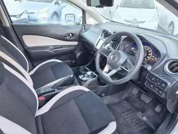 Nissan Note 2021 photo 4
