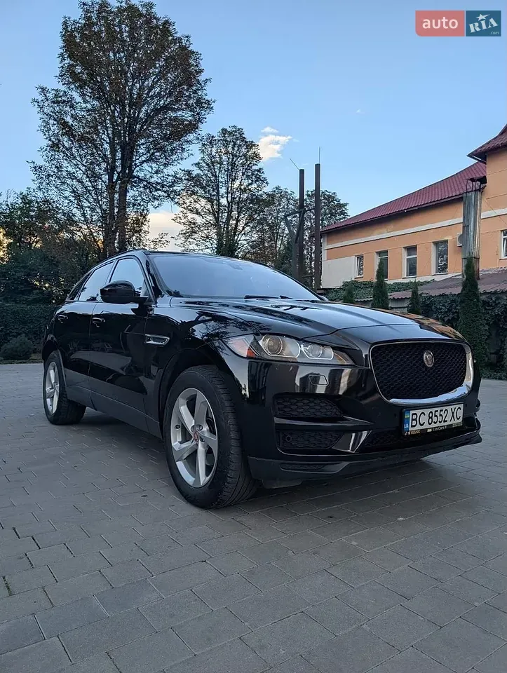 Jaguar F-Pace 2017 photo 2