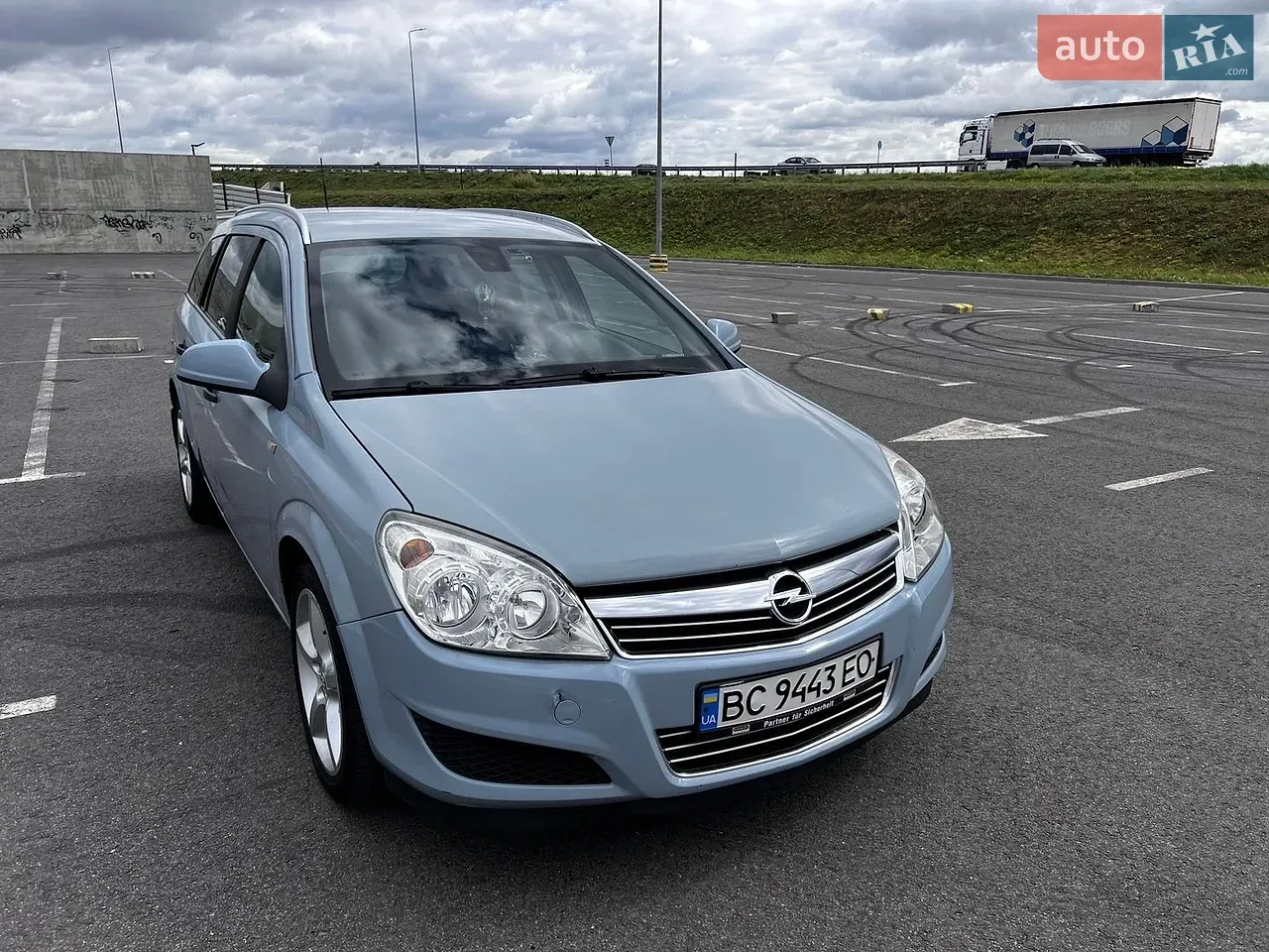 Opel Astra 2009 photo 4