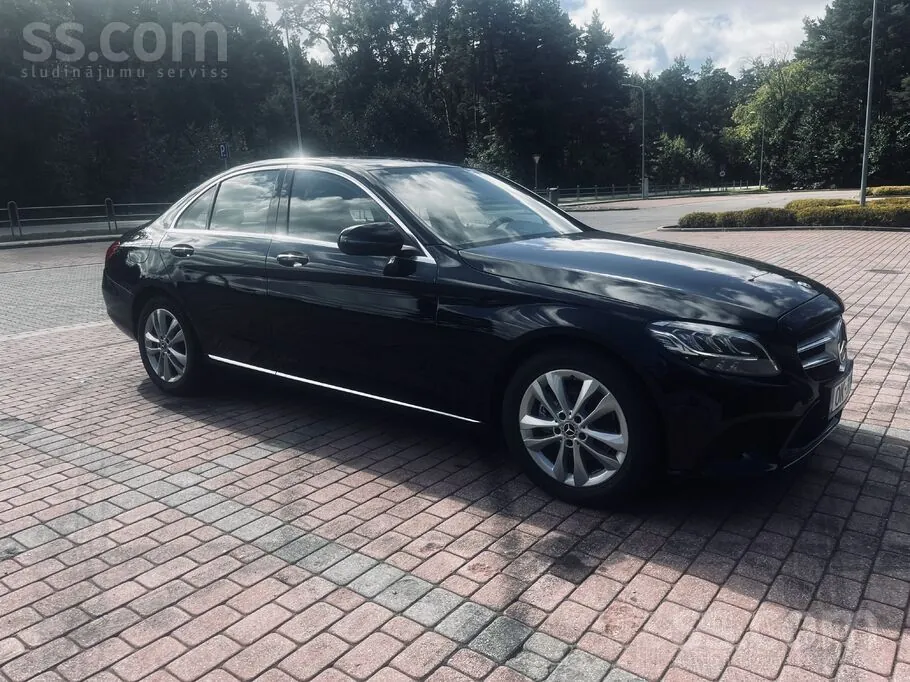 Mercedes-Benz C200 2019 photo 4