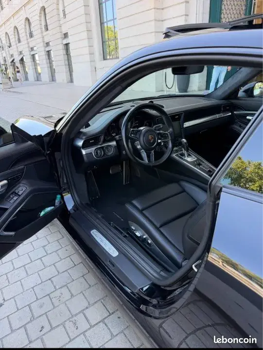 Porsche 911 2018 photo 3