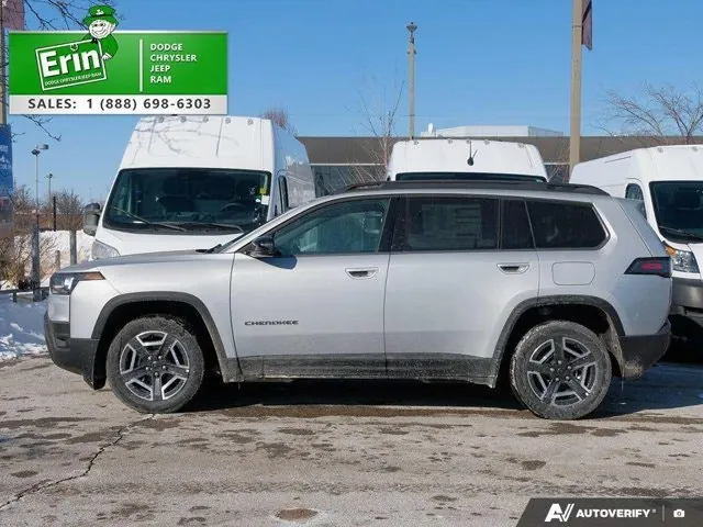 Jeep Cherokee 2026 photo 3