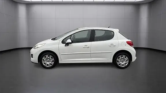Peugeot 207 2011 photo 4