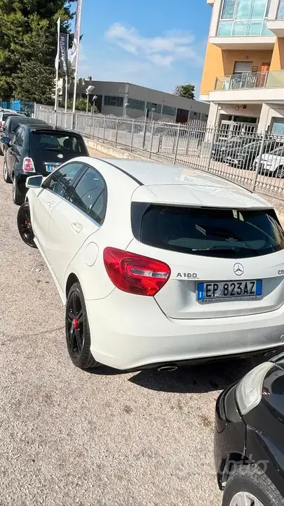 Mercedes-Benz A 2012 photo 3