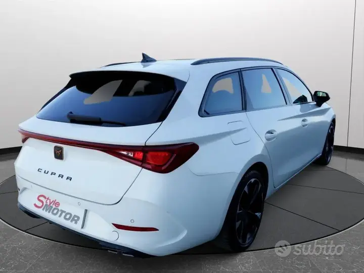 Cupra Leon Sportstourer 2024 photo 4