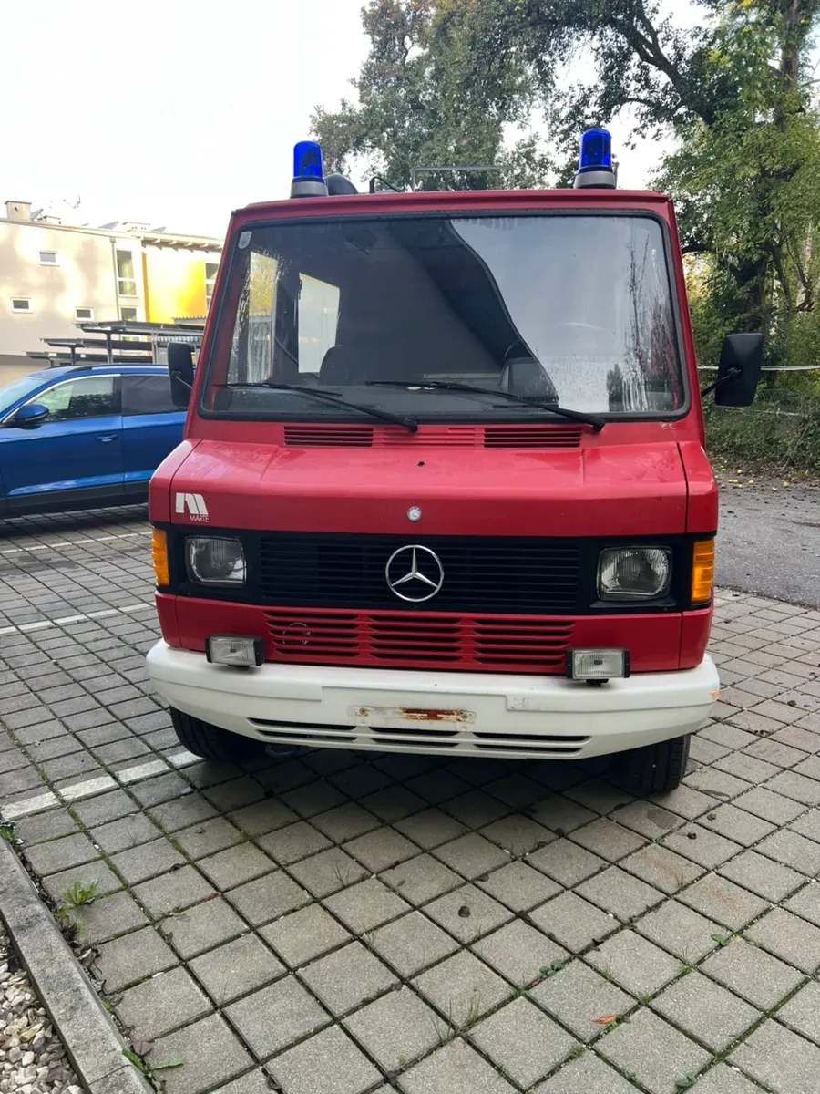 Mercedes-Benz Sprinter 1985 photo 2