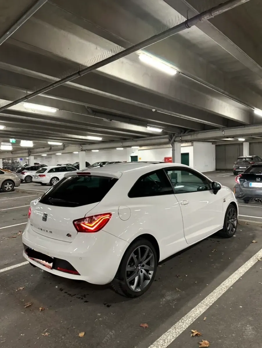 Seat Ibiza 2014 photo 3