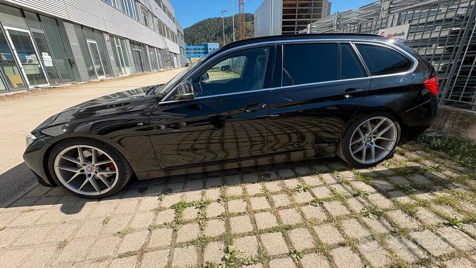 BMW 330D 2013 photo 3