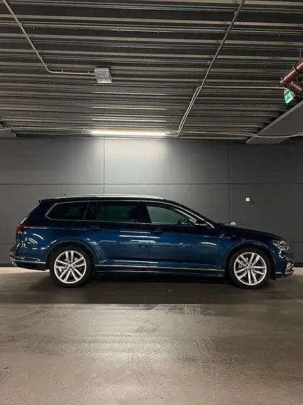 Volkswagen Passat 2023 photo 3