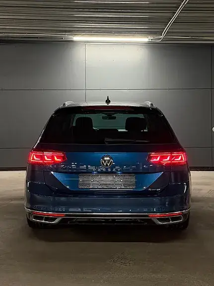 Volkswagen Passat 2023 photo 5