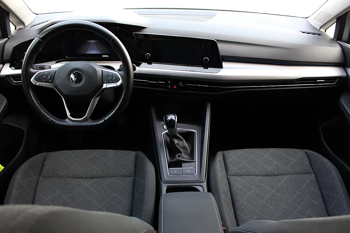 Volkswagen Golf 2021 photo 2