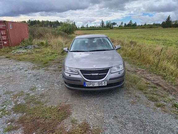 Saab 9-3 2004 photo 3