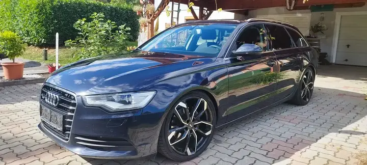 Audi A6 Avant 2013 photo 2