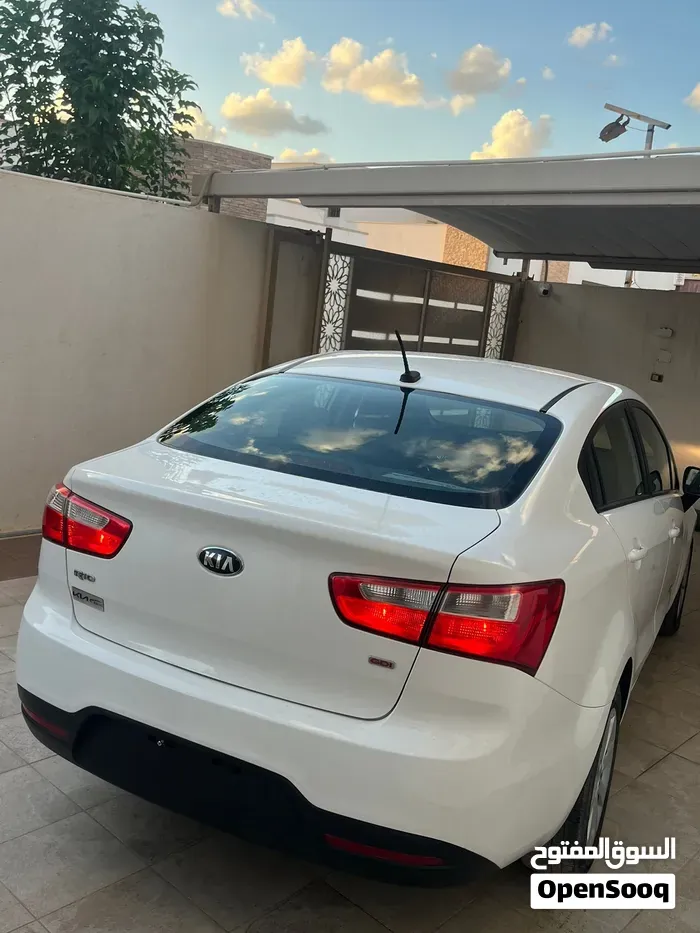 Kia Rio 2014 photo 2