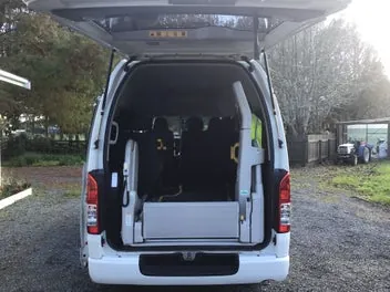 Toyota Hiace 2014 photo 5