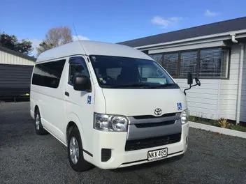 Toyota Hiace 2014 photo 2