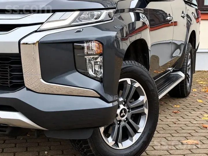 Mitsubishi L200 2022 photo 5