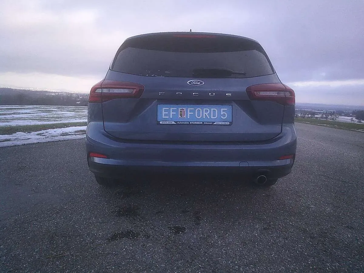 Ford Focus 2022 photo 2