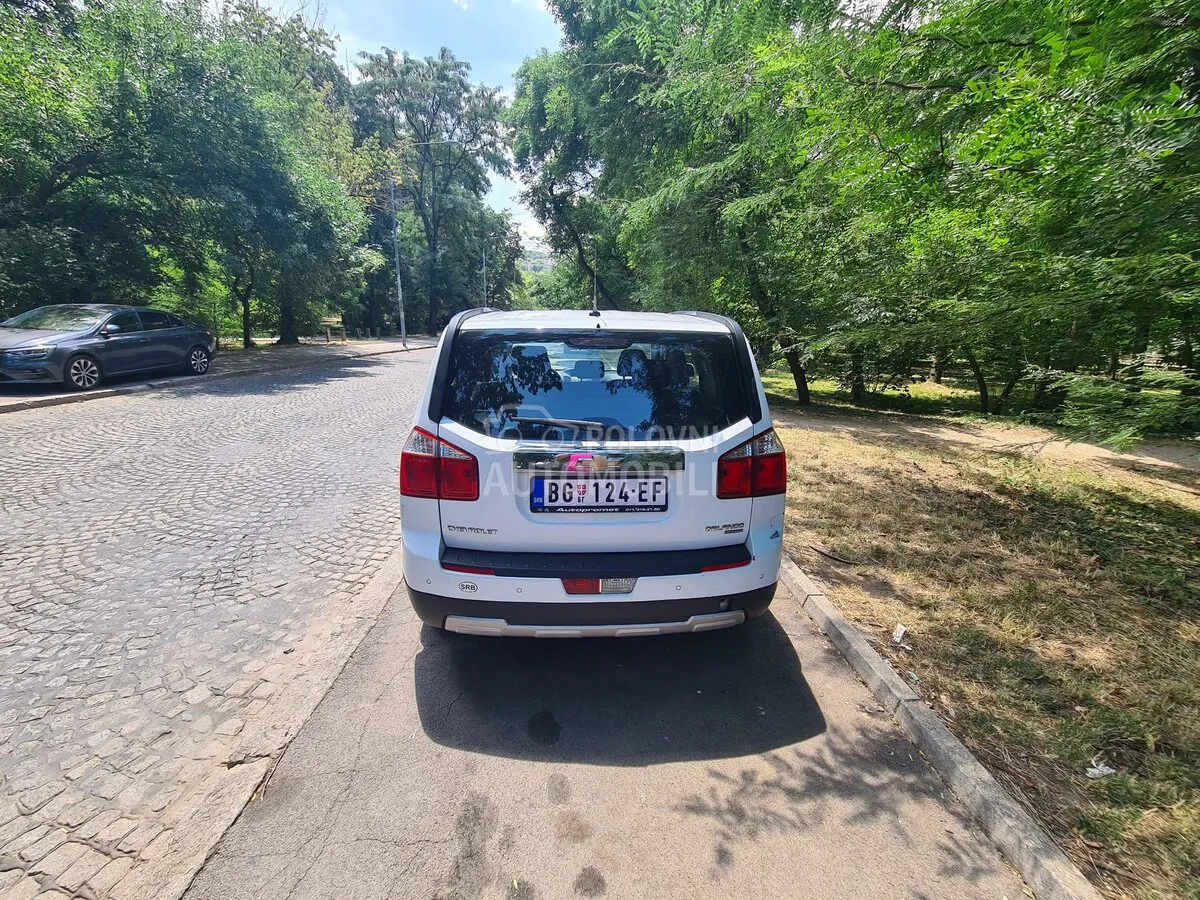 Chevrolet Orlando 2011 photo 4