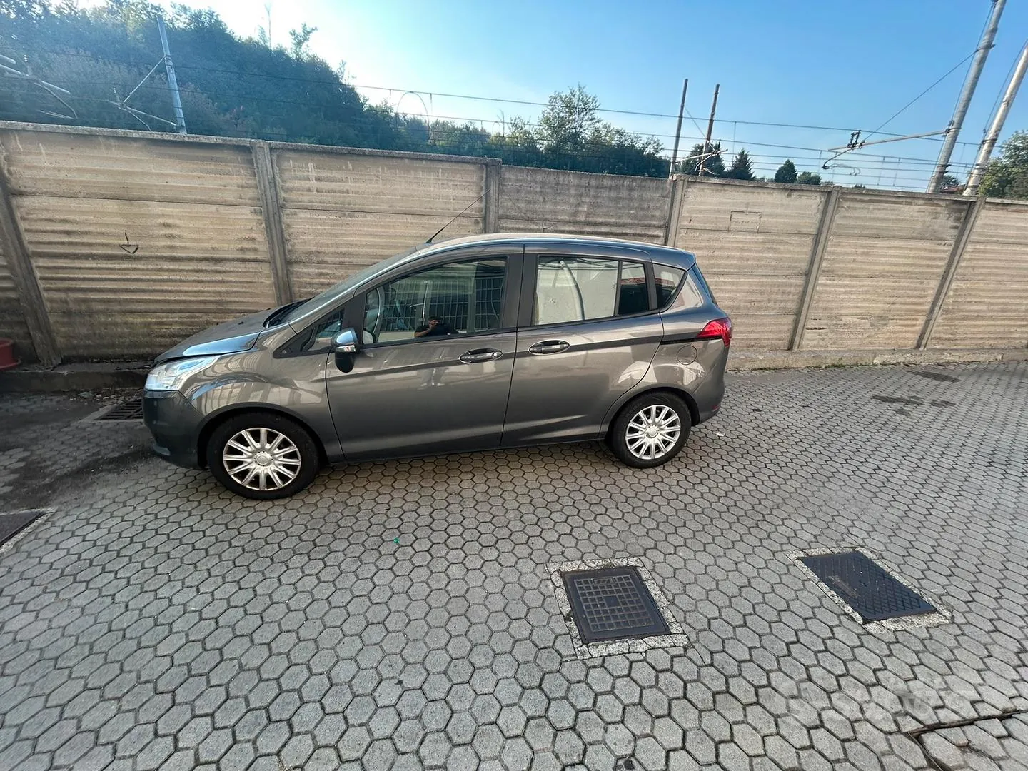 Ford B-Max 2017 photo 3