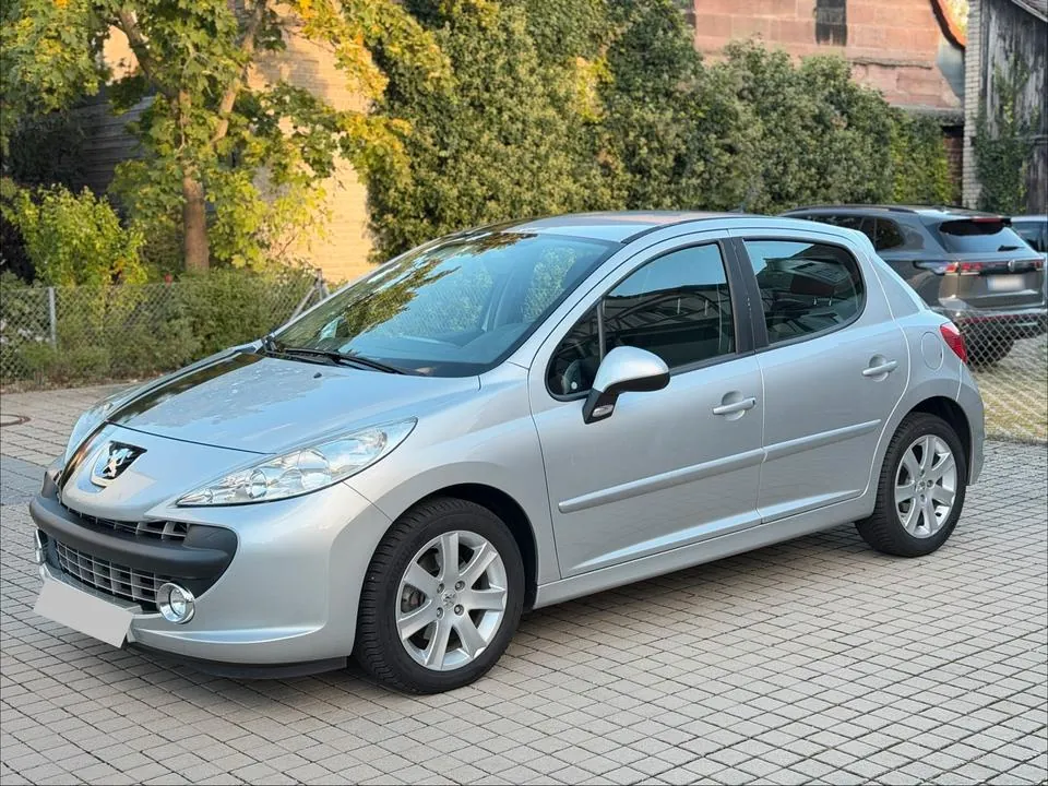 Peugeot 207