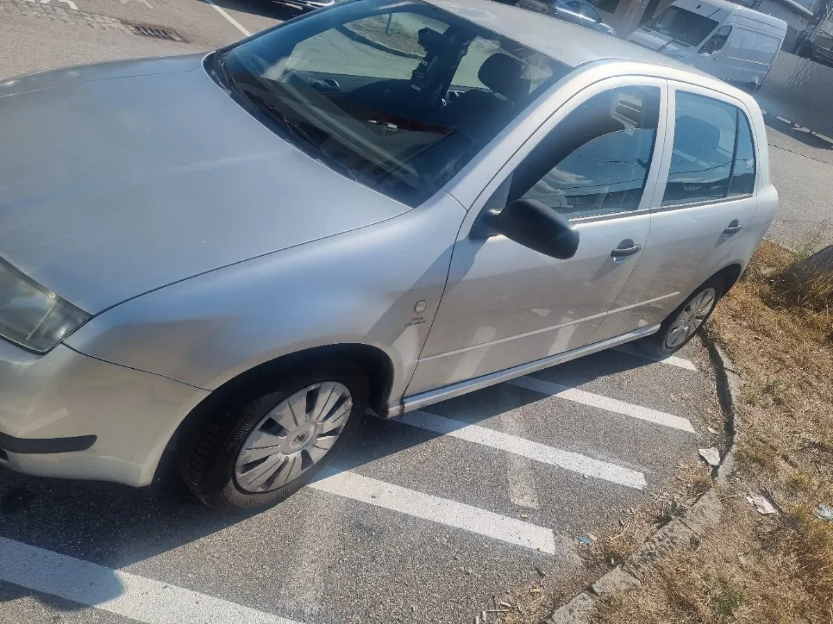 Skoda Fabia 2001 photo 3