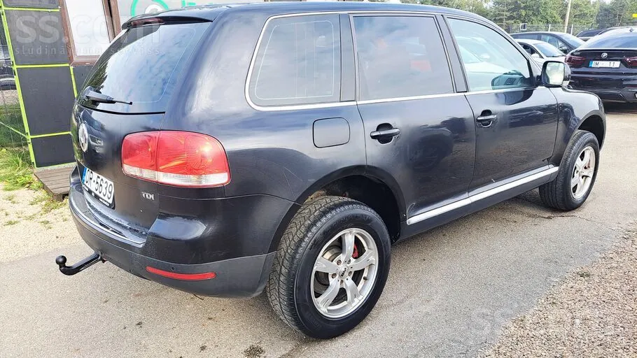 Volkswagen Touareg 2004 photo 2