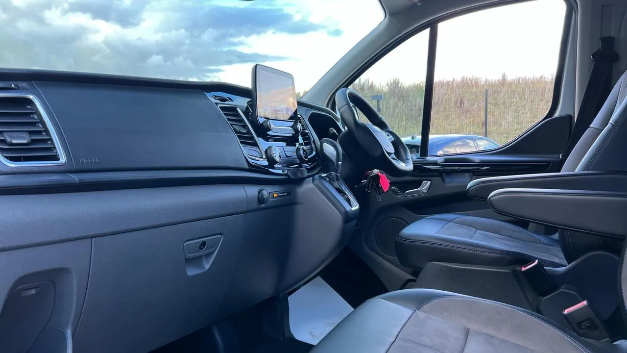 Ford Transit Custom 2023 photo 4