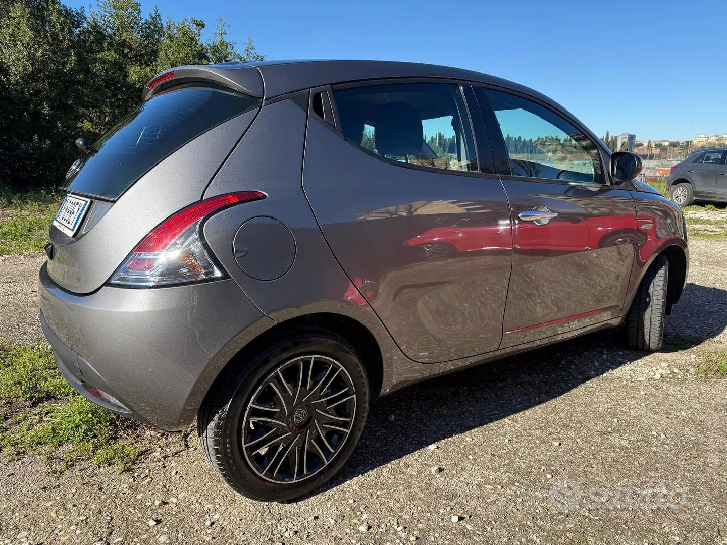 Lancia Ypsilon 2023 photo 2