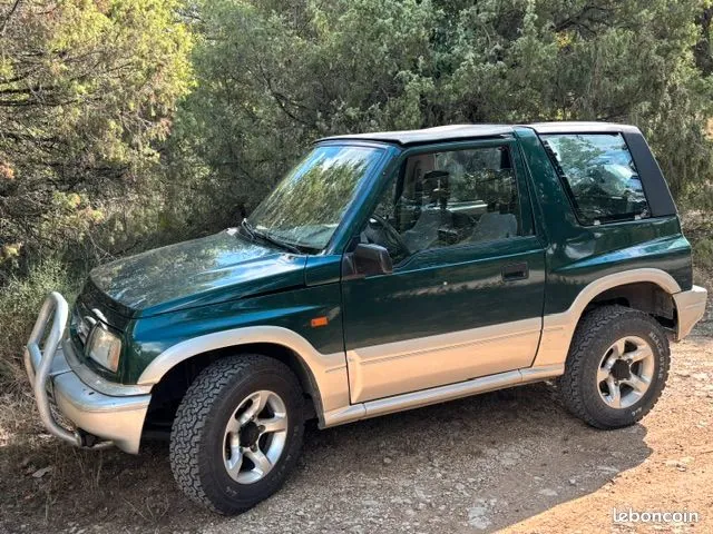 Suzuki Vitara 2004 photo 3