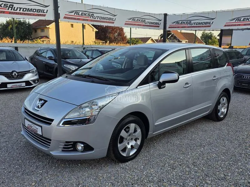 Peugeot 5008 2010 photo 5