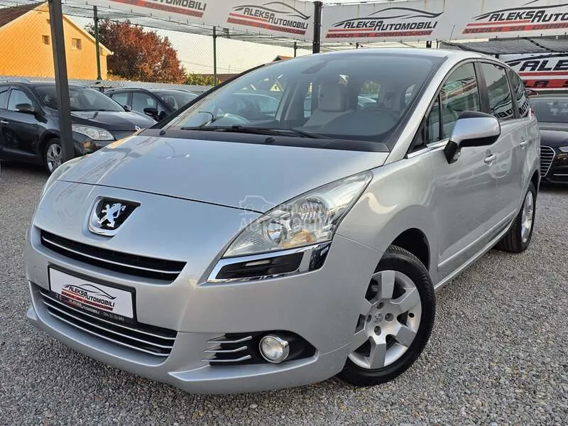 Peugeot 5008 2010 photo 2
