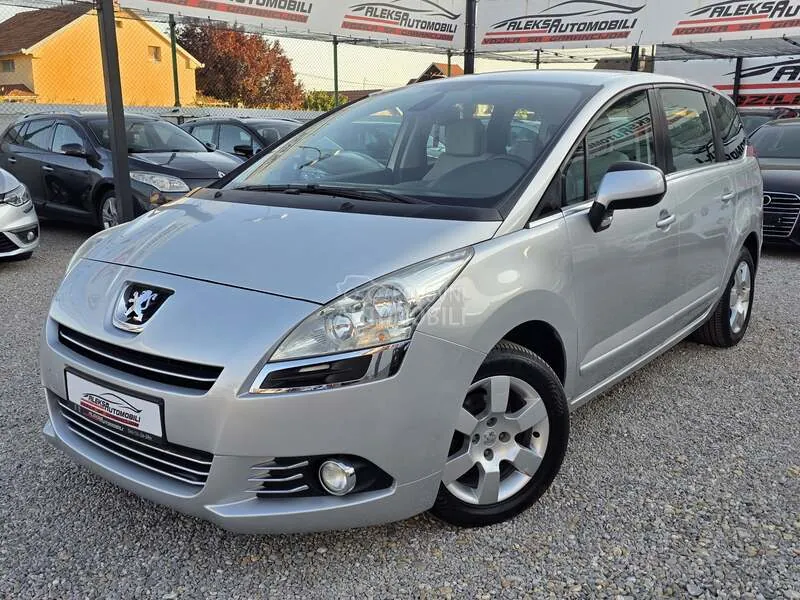 Peugeot 5008 2010 photo 4
