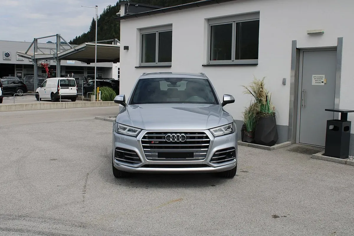 Audi Q5 2018 photo 2