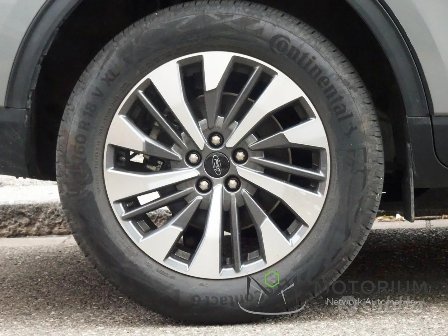 Ford Kuga 2024 photo 3