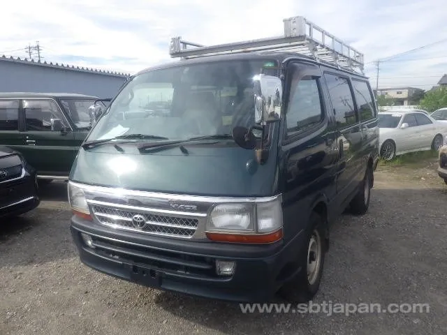 Toyota Hiace Van 2002 photo 2