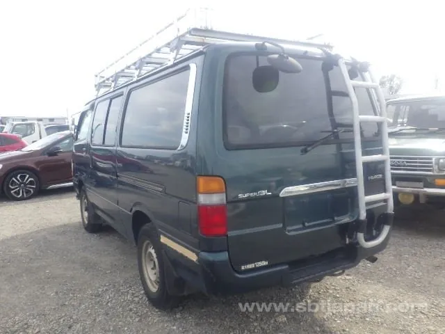 Toyota Hiace Van 2002 photo 3