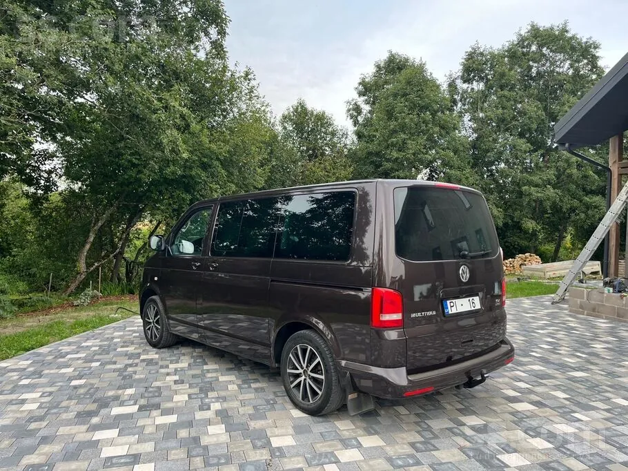 Volkswagen Multivan 2015 photo 2