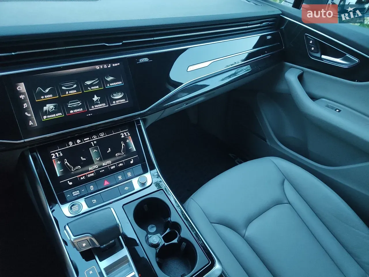 Audi Q7 2022 photo 5