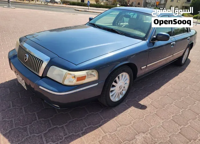 Ford Crown Victoria 2009 photo 5