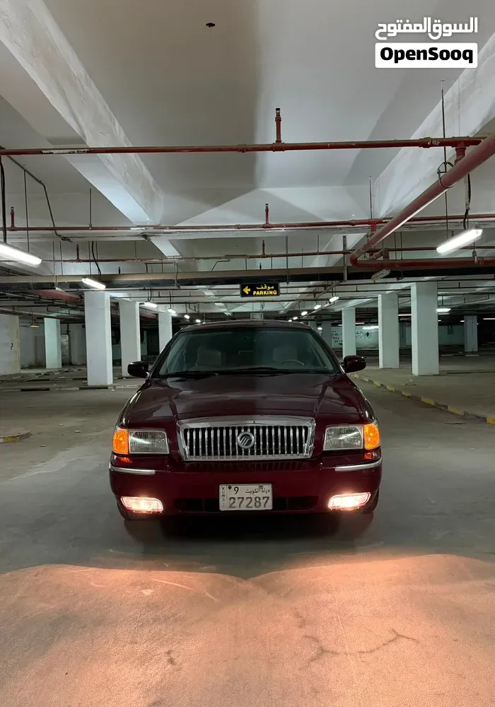 Ford Crown Victoria